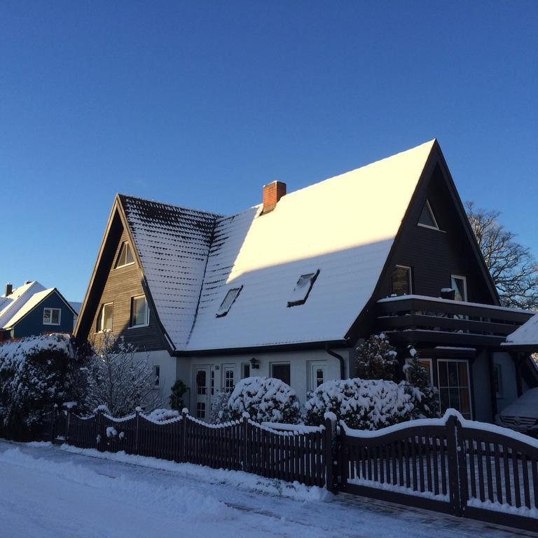 Ferienwohnungen Hofmann Zingst Exteriör bild